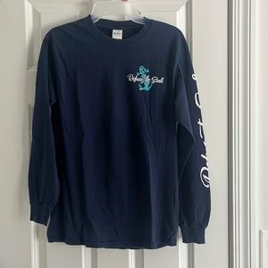 this is a graphic top